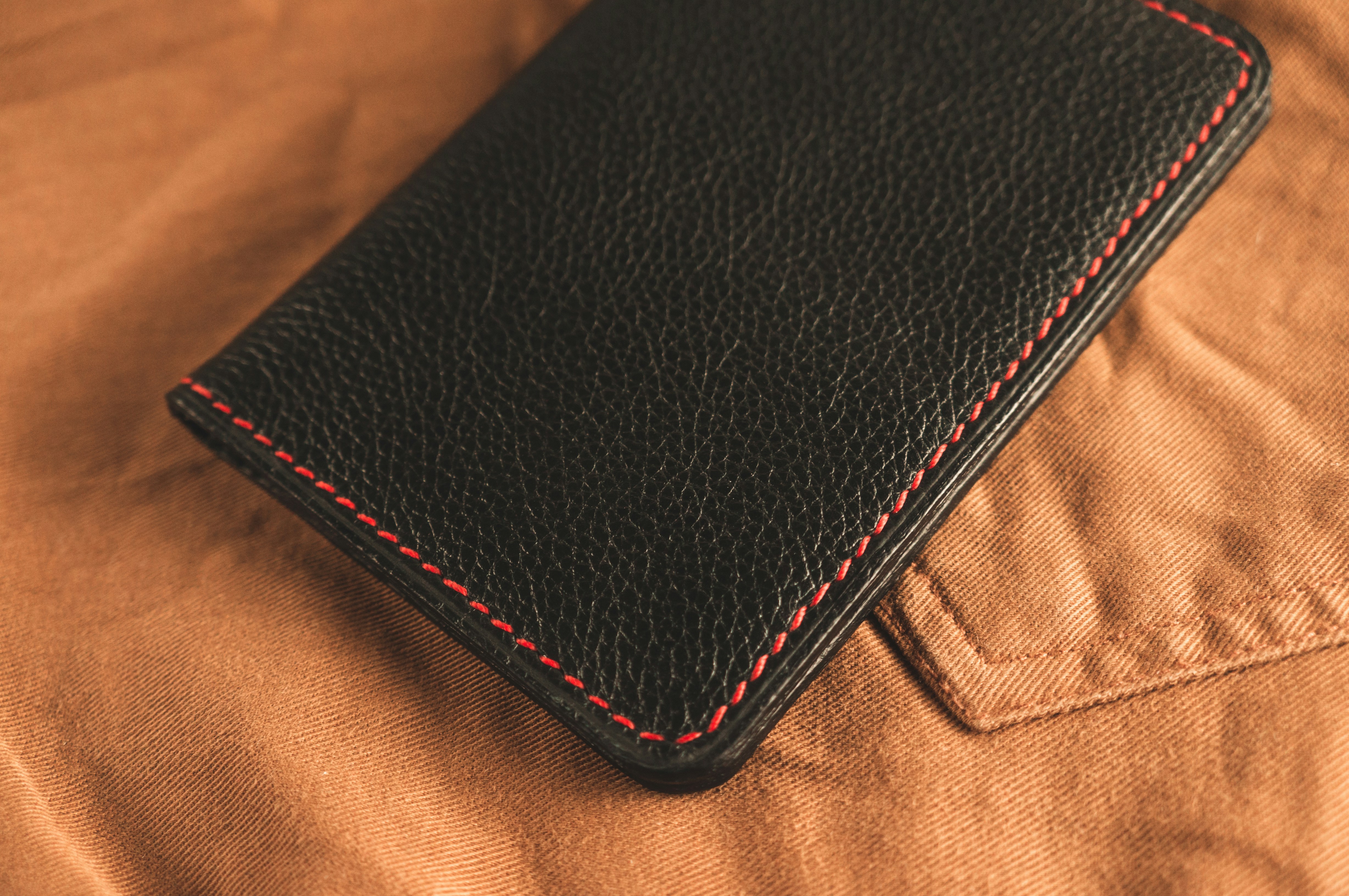 RFID Bifold wallet in full-grain leather